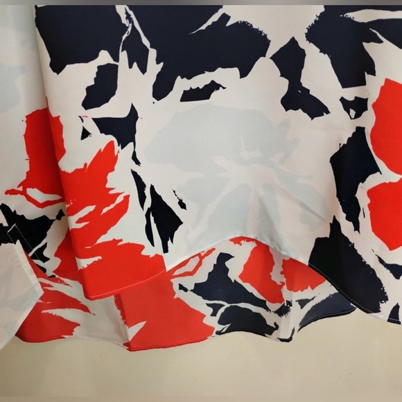 14th & Union Oversized Floral Blouse Size Large - Picture 5 of 10